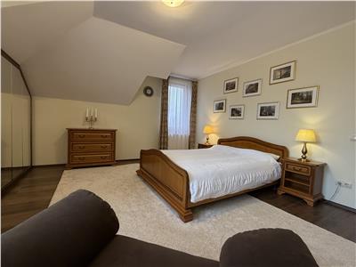 Casa cu 4 camere de vanzare, 600 mp teren, in Sancraiu de Mures