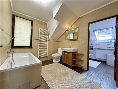 Casa cu 4 camere de vanzare, 600 mp teren, in Sancraiu de Mures