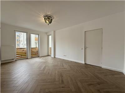 Apartament cu 2 camere de vanzare, decomandat, Ama Residence