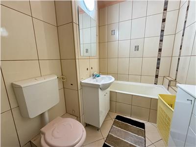 Apartament cu 3 camere, mobilat si utilat in Unirii