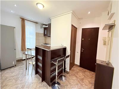 Inchiriez apartament cu 2 camere in Cornisa la 5 minute de UMF