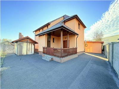 Casa de vanzare cu 4 camere, 4 bai, teren 1540mp  Sangeorgiu de Mures