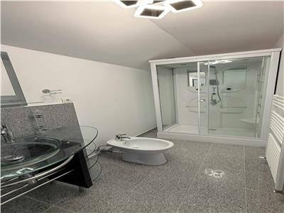 Casa de vanzare cu 4 camere, 4 bai, teren 1540mp  Sangeorgiu de Mures