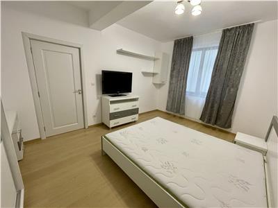 Inchiriez apartament cu 2 camere, bloc nou, in Centru str. Revolutiei