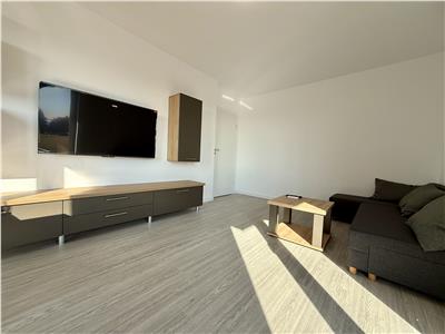 Apartament cu 2 camere de inchiriat, decomandat, la Maurer Residence