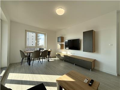 Apartament cu 2 camere de inchiriat, decomandat, la Maurer Residence
