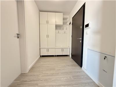 Apartament cu 2 camere de inchiriat, decomandat, la Maurer Residence