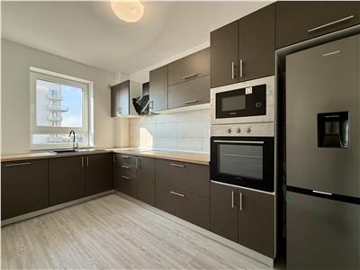 Apartament cu 2 camere de inchiriat, decomandat, la Maurer Residence