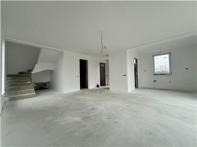 Casa cu 4 camere de vanzare de 130 mp utili, si teren 350 mp, str. Voinicenilor