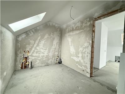 Casa cu 4 camere de vanzare de 130 mp utili, si teren 350 mp, str. Voinicenilor