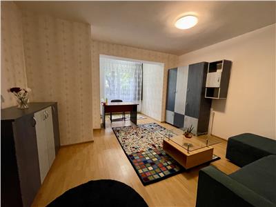 Apartament cu 2 camere de inchiriat, decomandat, in Tudor