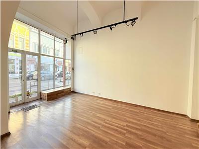 Inchiriez spatiu comercial cu vitrina stradala pe Strada Calarasilor