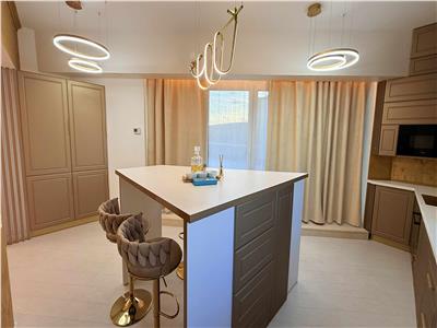 Vand Penthouse in Complexul Concept 9, Et. 8, la 2 min. de Shopping City