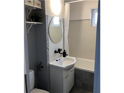 Apartament cu 2 camere, mobilat si utilat modern, zona Semicentrala