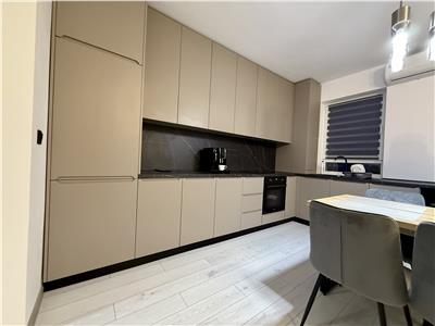 Apartament cu 2 camere de inchiriat, cu loc de parcare, complex Maurer