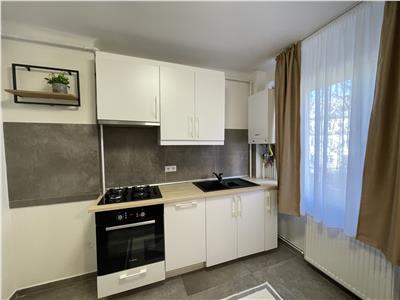 Apartament cu 2 camere, mobilat si utilat modern in Centru