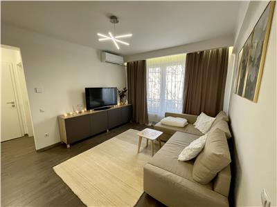 Apartament cu 2 camere, mobilat si utilat modern in Centru