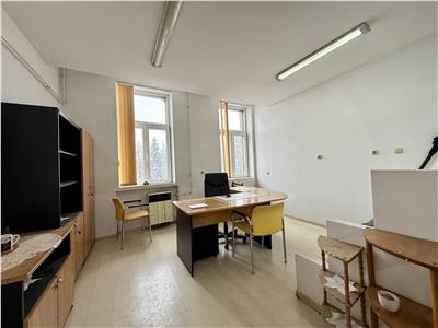 Cabinet medical de inchiriat de 57 mp, aflat in Centru - Reghin