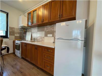 Vand apartament cu 2 camere, etaj 1, mobilat complet, zona centrala