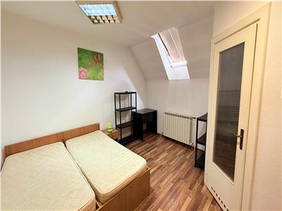 Inchiriez apartament cu 5 camere zona semicentrala aproape de Cetate