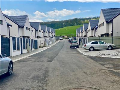 Vand casa Noua tip Duplex cu 4 camere in Targu Mures strada Budiu